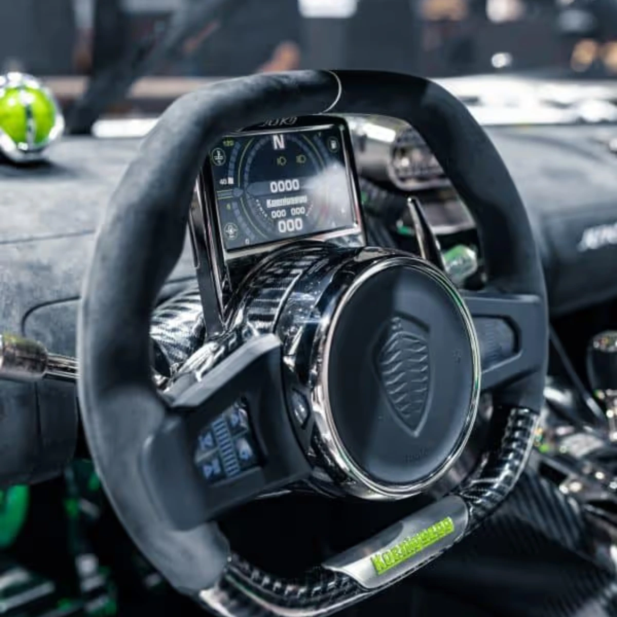 Koenigsegg Jesko Heads to Saudi Arabia in December 2025 (2) Koenigsegg Jesko Heads to Saudi Arabia in December 2025 — 1,600 hp Absolut, $3M+ Price Tag